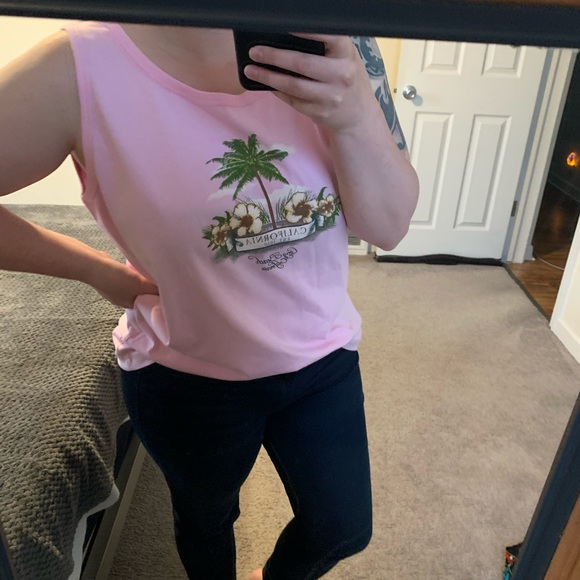 Light Pink Graphic Tank Top Size XL - Picture 3 of 9